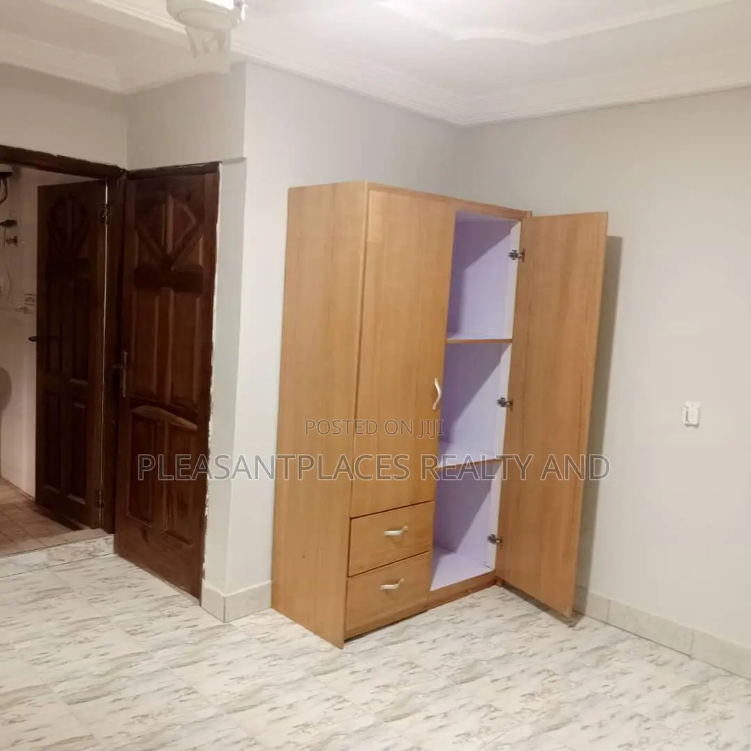 2bdrm Apartment in Pleasantplaces, West Legon for rent
