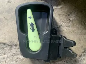 Toyota Corolla Boot Locker