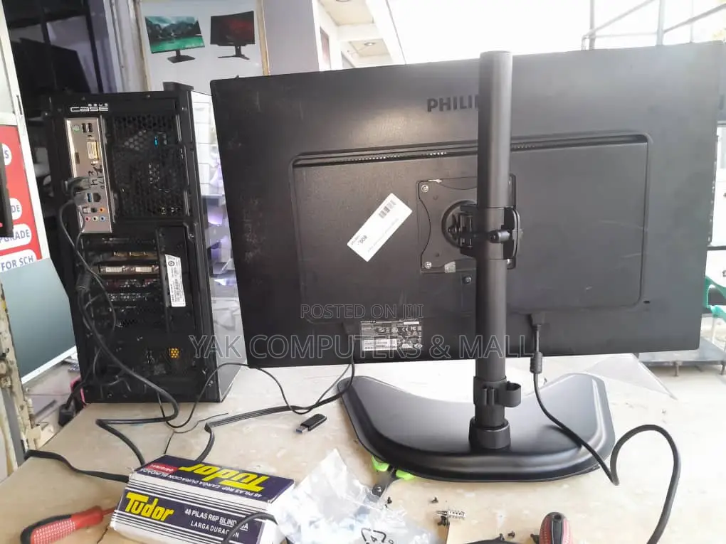 New Desktop Computer 16GB Intel Core I7 HDD+SSD 1.5T
