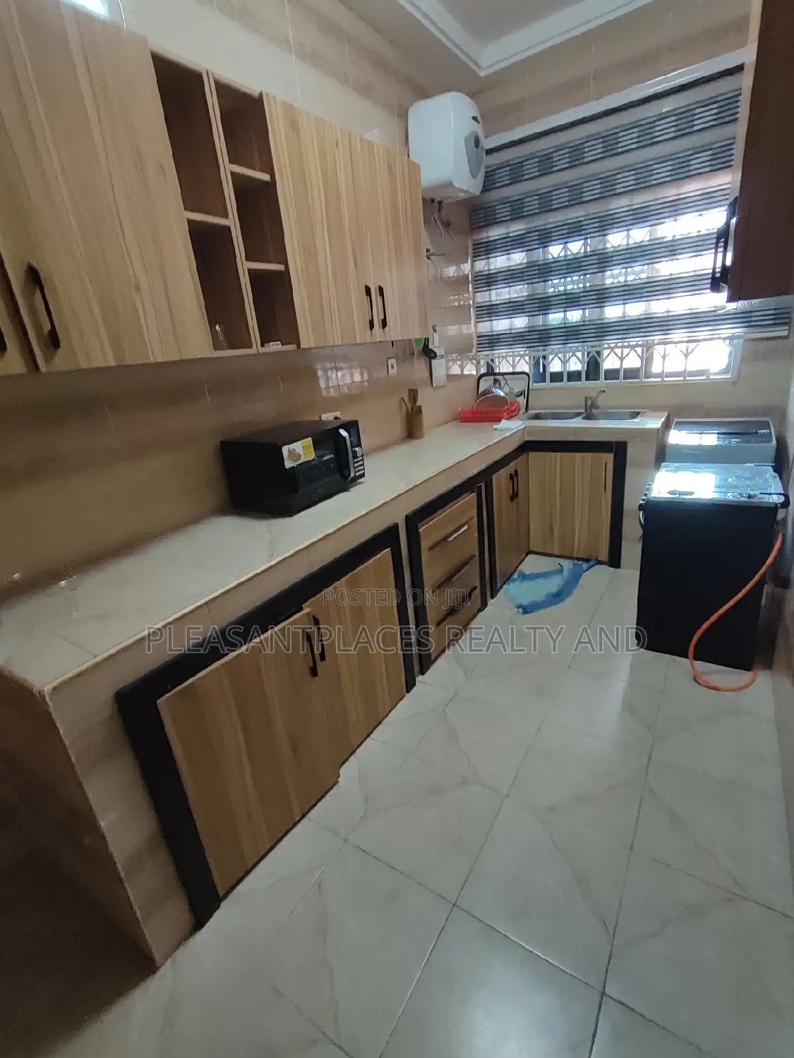 Furnished 1bdrm Apartment in Pleasantplaces, East Legon for rent