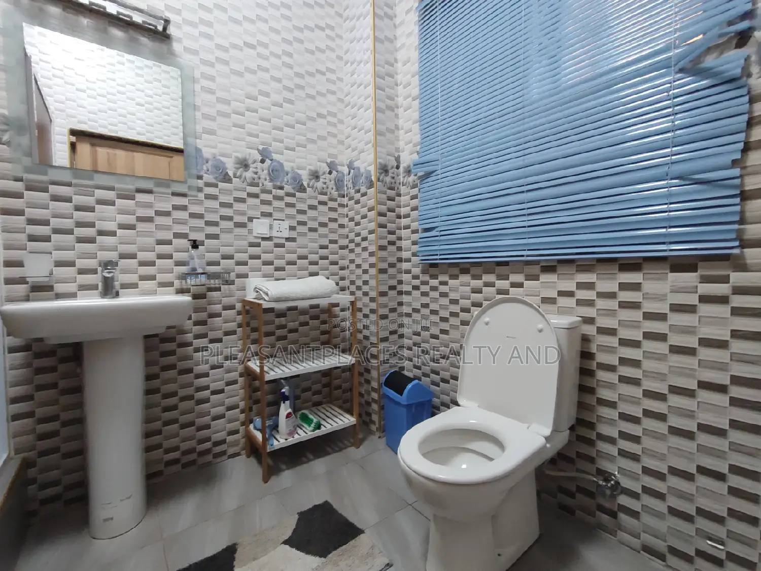 Furnished 1bdrm Apartment in Pleasantplaces, East Legon for rent