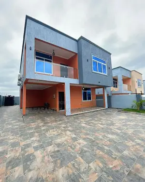 4bdrm Duplex in Pleasantplaces, Oyarifa for rent