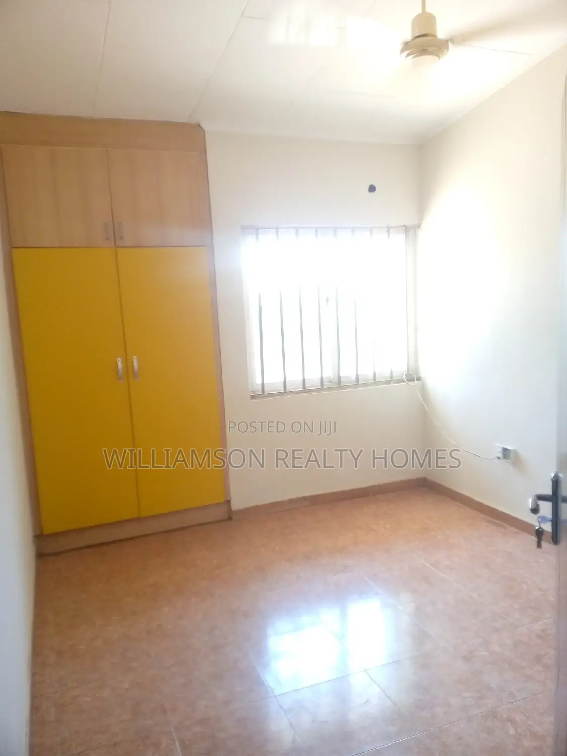 3bdrm House in Community 19 Estate,, Spintex for rent