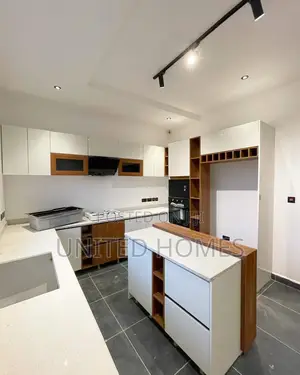 4bdrm House in Oyarifa for sale