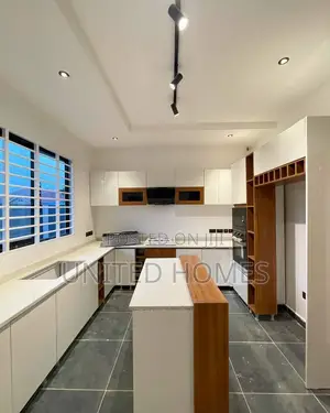 4bdrm House in Oyarifa for sale