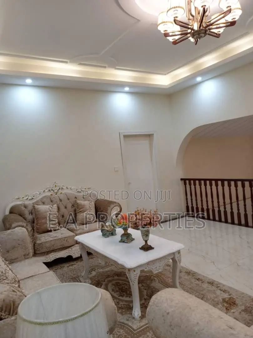 Furnished 4bdrm Mansion in E A Properties, Papao for sale