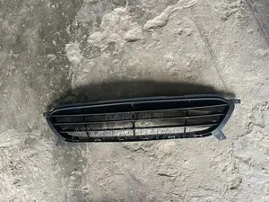 Hyundai Accent Down Grill Shell 2011 2012 2013 2014 2015