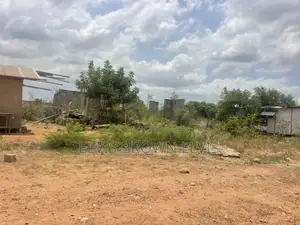 Buy a Genuine Plots of Land From Living Large Properties