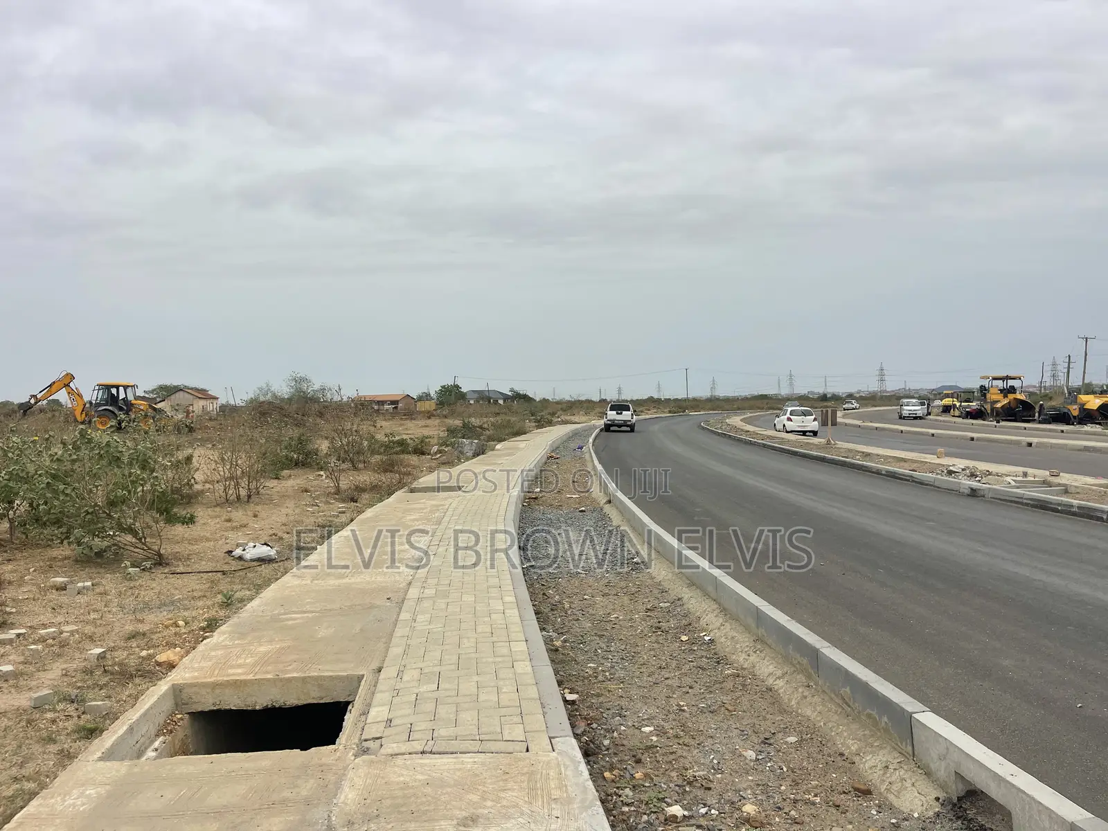A Roadside Land for Sale at West Trasacco to Motoway