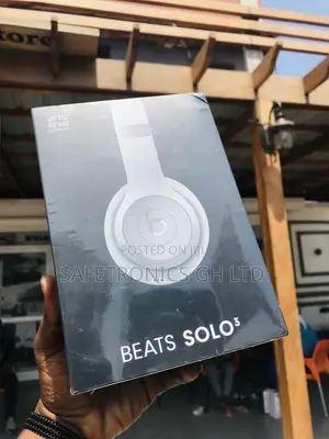 Beats Solo 3 Electric Black Wireless Bluetooth Speaker