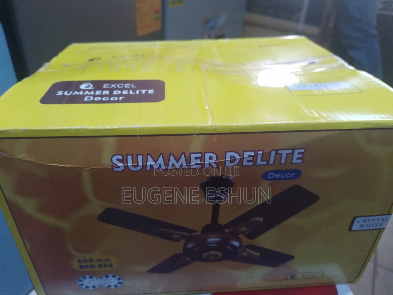 Short Blade Ceiling Fan