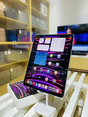 Apple iPad Pro 12.9 (2022) 1 TB Gray