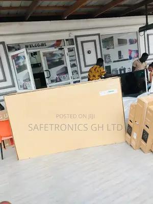 Cu80 75 Inches Black Glossy Led Electric Samsung Tv