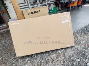 Sharpe UHD Smart Glossy Black 65”Cu80000 2023