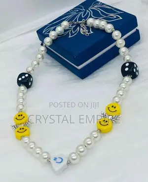 Smiley Pearl Dice Neckpiece