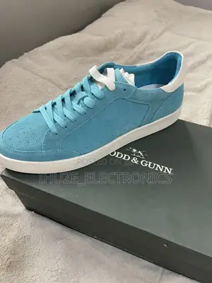 Rodd & Gunn Street Sneakers (Size 44)