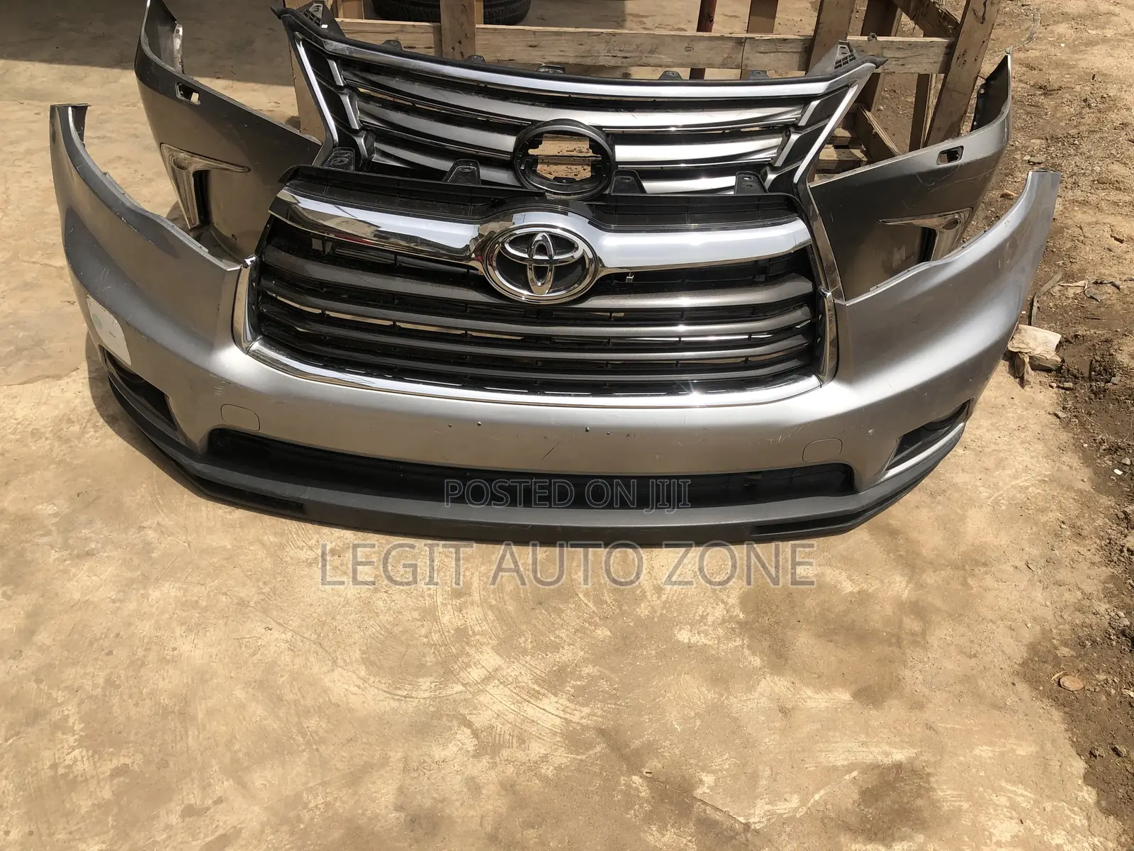 Toyota Highlander 2014-2015-2016 Complete Front Bumper