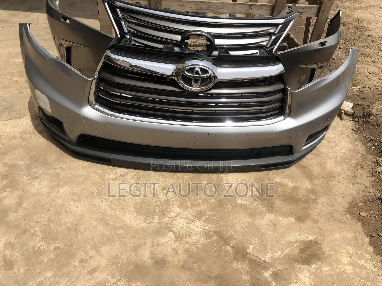 Toyota Highlander 2014-2015-2016 Complete Front Bumper