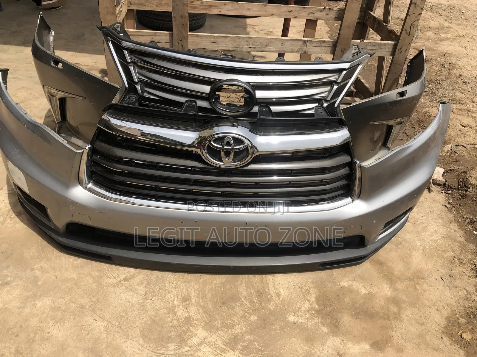 Toyota Highlander 2014-2015-2016 Complete Front Bumper