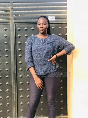 Sales Girl/Shop Attendant