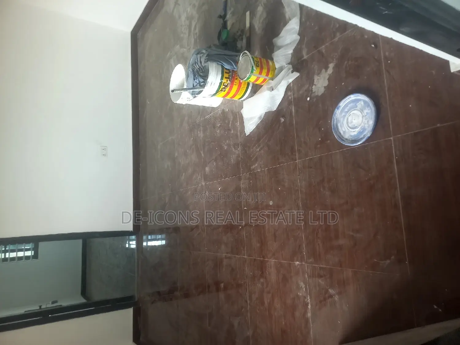 1bdrm Duplex in De-Icons Real Estate, Awutu Senya East Municipal