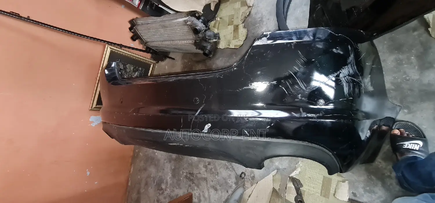 Jaguar XF (X250) Rear Bumper Cover
