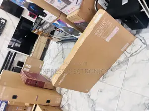 High Resolution Image FHD Samsung Smart 43”T530