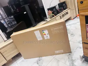 Clear Display UHD Smart Samsung Tv 43”Cu7000