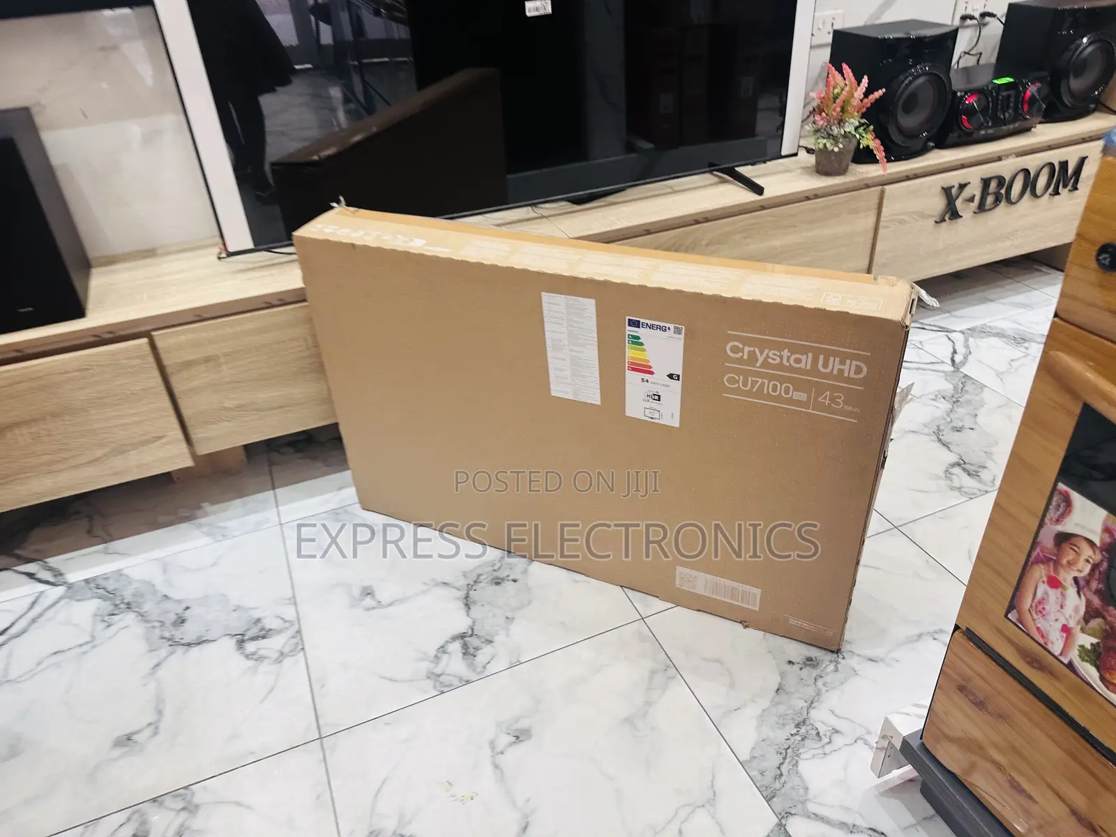 High Resolution Image UHD Smart Samsung 43”Cu7000