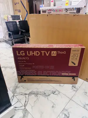 UHD Smart Glossy Screen LG 49” UR73