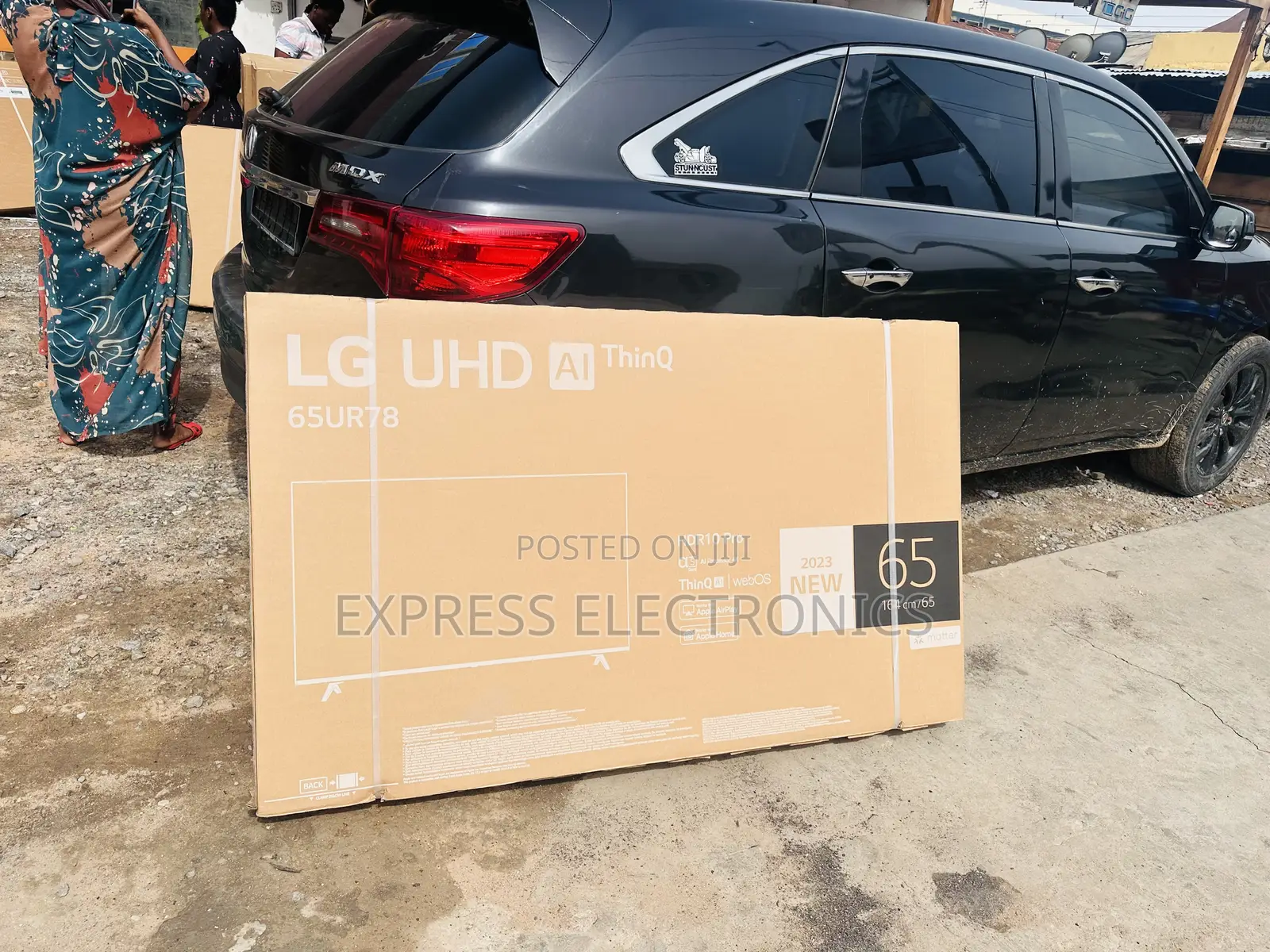 View Vivid Pictures UHD Smart LG 65”UR78