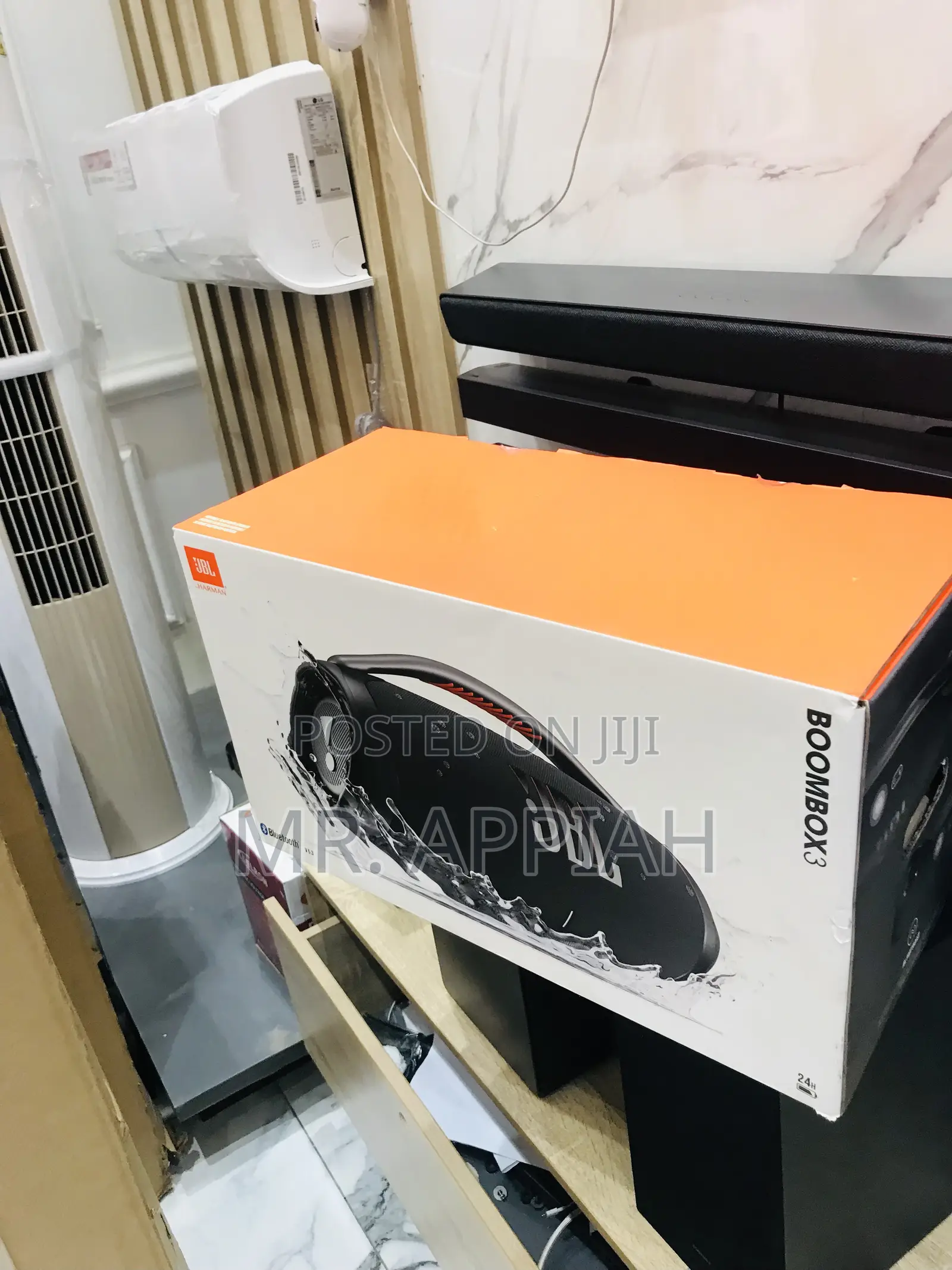 Classic Design JBL Boombox 3 Waterproof Bluetooth Speaker
