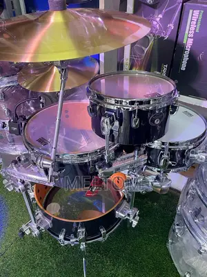Tama 4-Piece Silverstar All Birch Shell Drumset