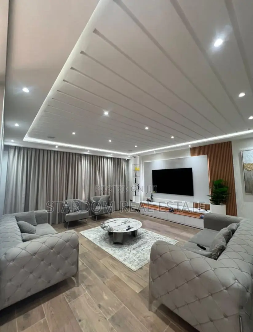 4bdrm Duplex in Ashaley Botwe for sale