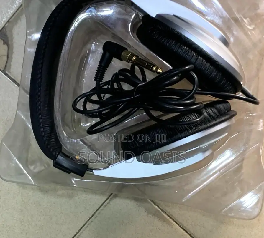 Behringer HPM1000 Multi-Purpose Headphones, Gray