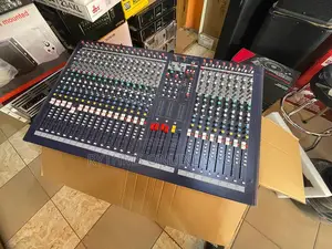Soundcraft LX9 24channels Analog Mixer