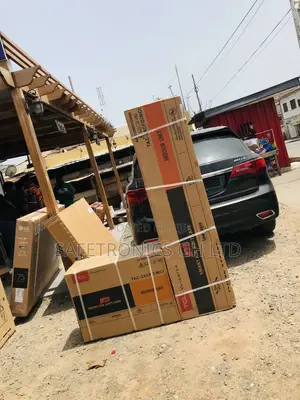 R410 Split White TCL 2.0hp Standing Floor Airconditioner