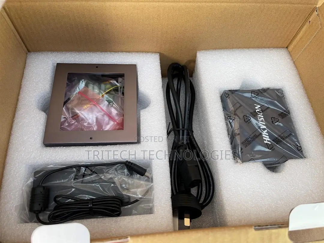 Hikvision Ip Video Intercom(Video Door Phone) Wit Poe Switch