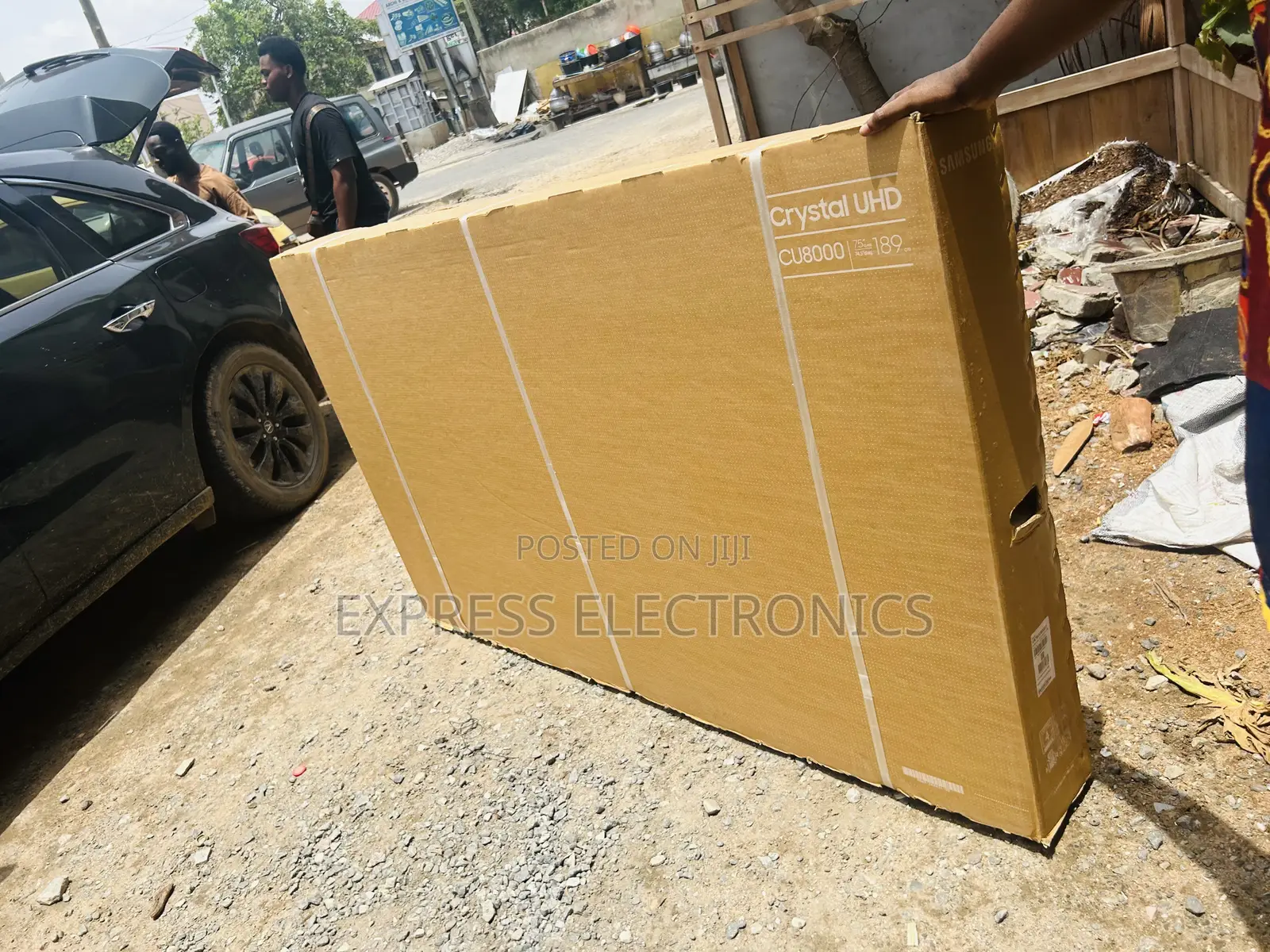 Clear Display UHD Smart Samsung 75”Cu8000