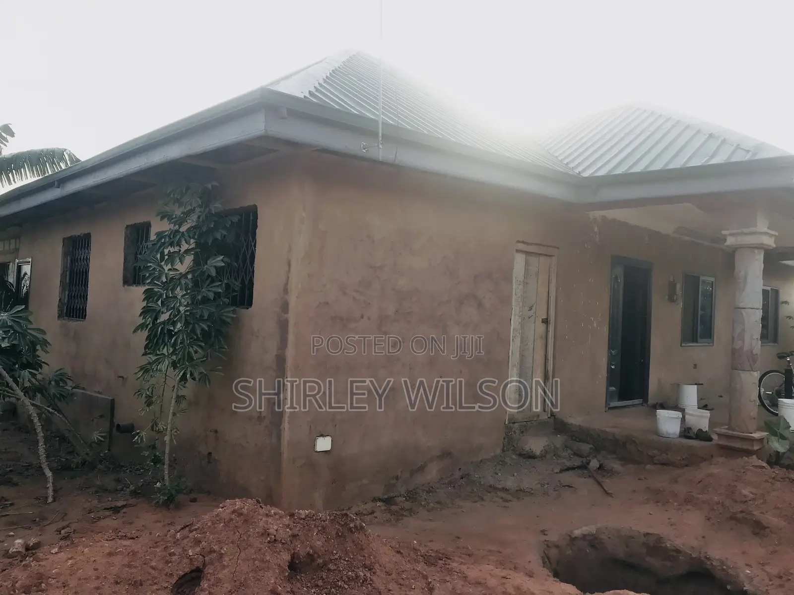 4bdrm House in M B A, Pokuase for sale