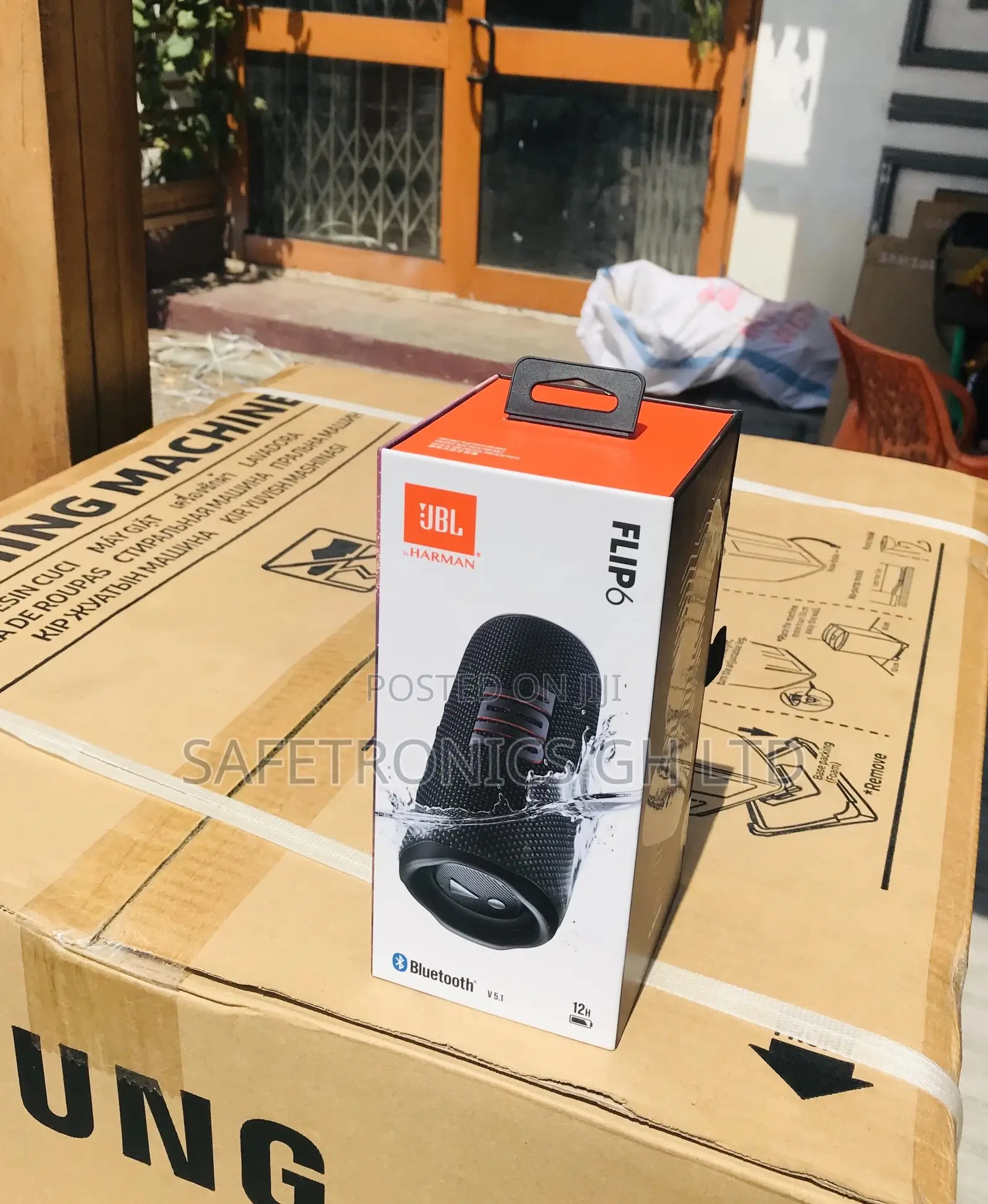 JBL Bluetooth Wireless Black Electric Flip 6 Speaker