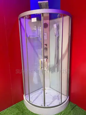 All Round Cubicle Shower With Shower Panel