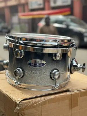 Pearl Decade Maple Drumset