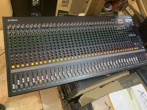YAMAHA MGP-40X 40channel Live Mixer