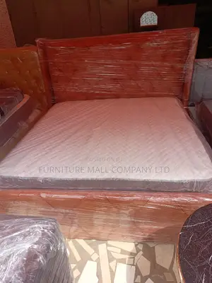 FURNITURE MALL COMP Executive Queens Bed Plus. Mattress