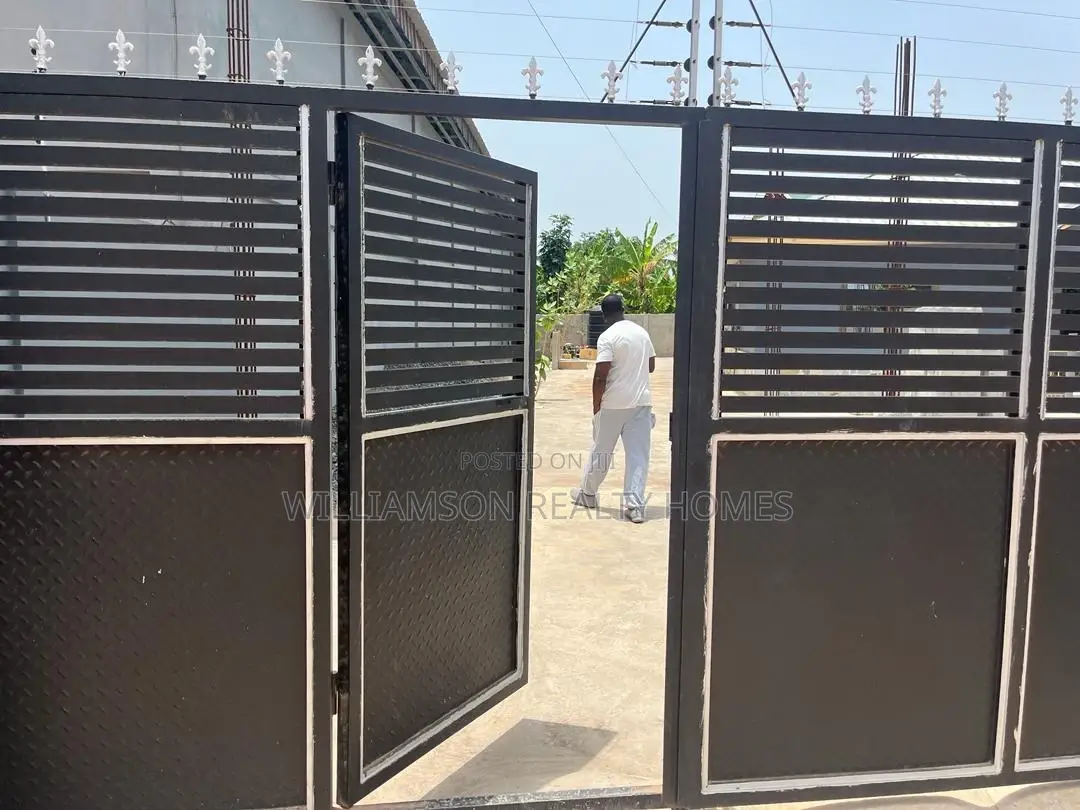 2bdrm House in Coastal Estate Area, Spintex for rent