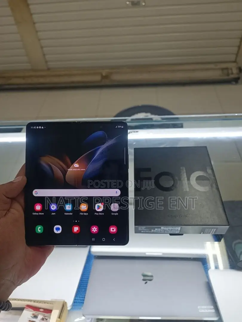 New Samsung Galaxy Z Fold4 512 GB Black