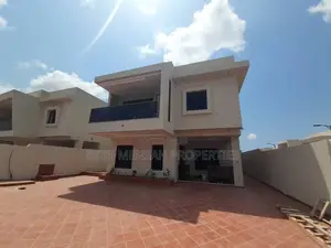 4bdrm House in Skm, Spintex for sale