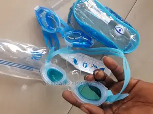 Original Swimming Goggles At Cool Price