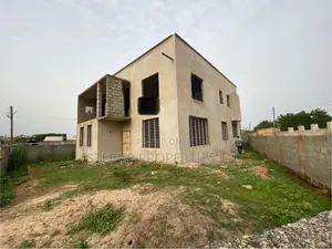 4bdrm House in Lakeside Comm 6, Ashaley Botwe for sale